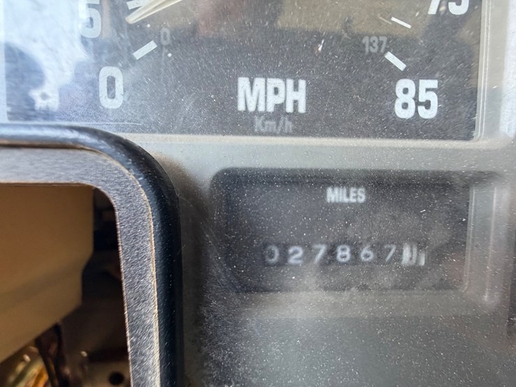 #31925-•-1999-international-tri-axle-dump-truck-image-24