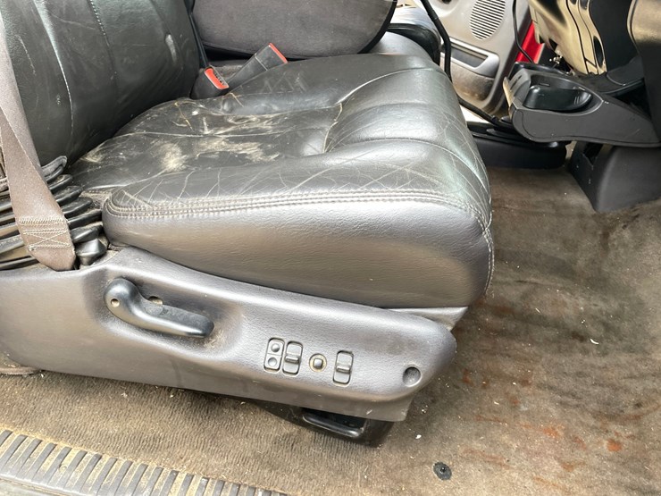 2001-dodge-ram-2500-image-45