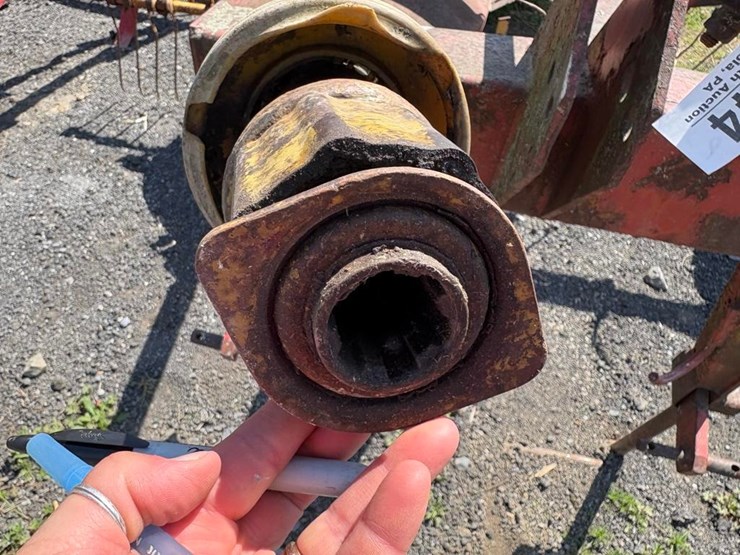 new-holland-254-image-5