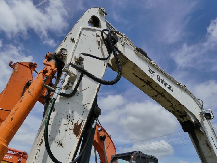 2011-bobcat-e80-image-9