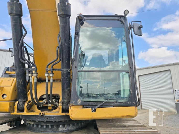 2020-caterpillar-336gc-image-14