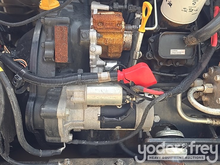 2021-bobcat-t740-image-52