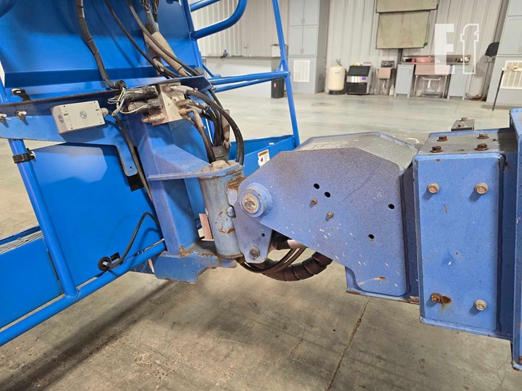 2013-genie-s80x-image-21