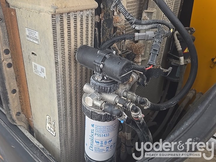 2018-jcb-512-56-image-82