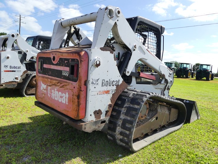 2000-bobcat-t650-image-3