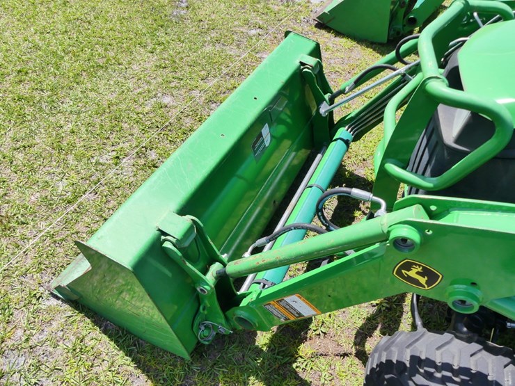 john-deere-1025r-image-9