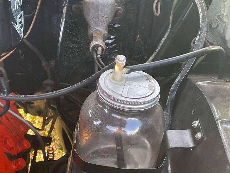 1953-ford-customline-sedan-image-95