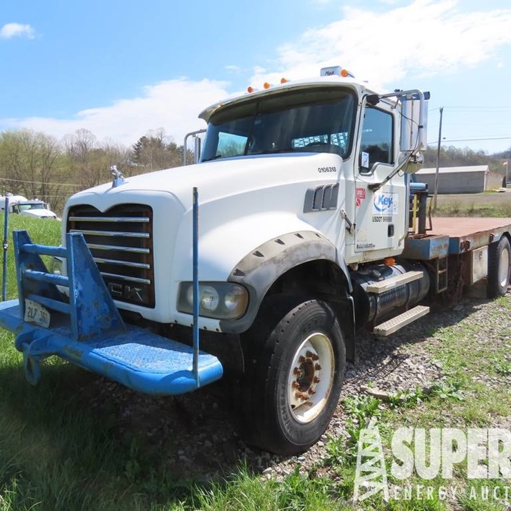(x) (6-4) 2007 MACK CTP713 T/A Winch Truck w/ Day...