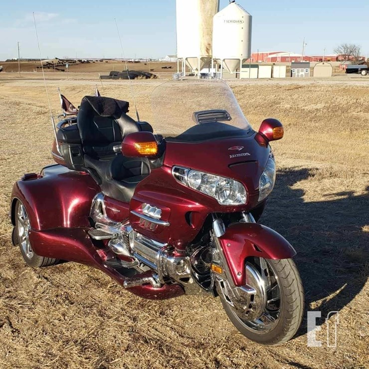 2005 HONDA GOLD WING GL1800