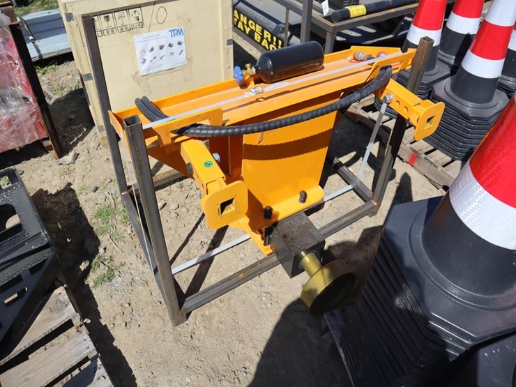 future-pile-hammer-image-3