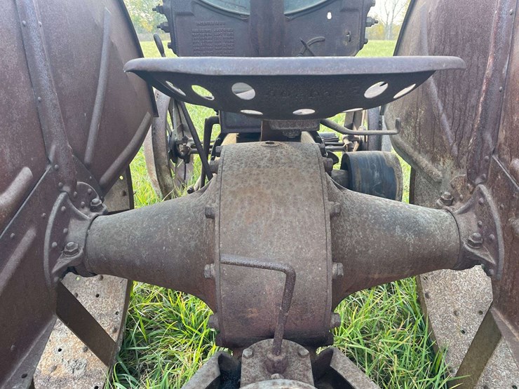 1927-fordson-tractor-image-50