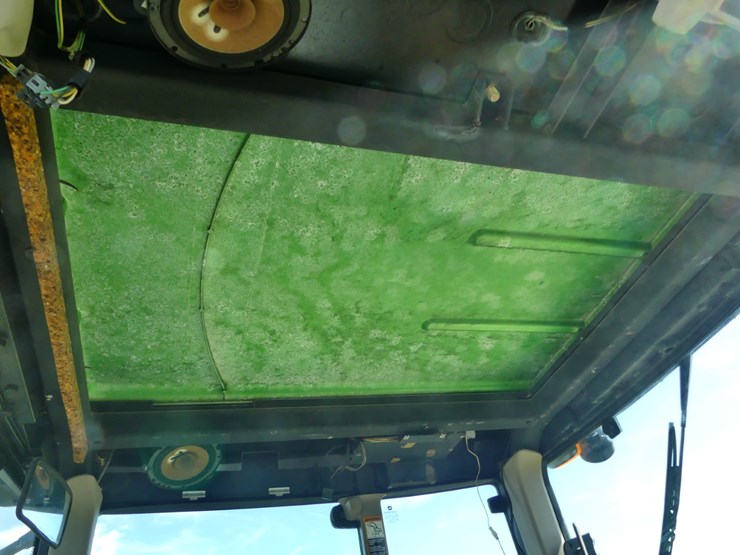 2012-john-deere-6430-image-12