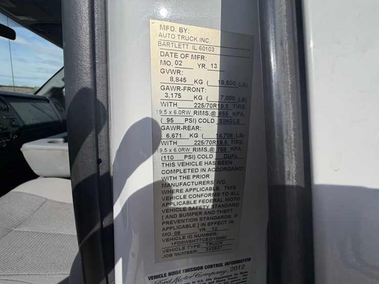 2012-ford-f550-image-27