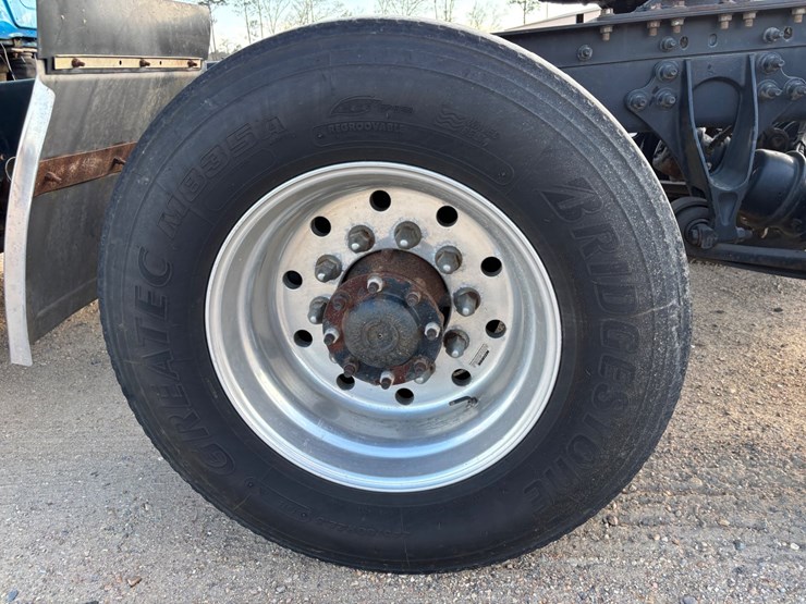 2015-international-prostar-image-8