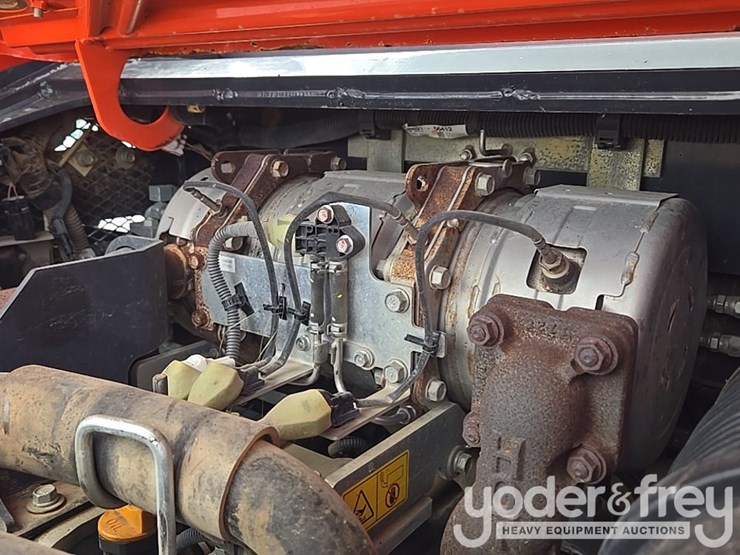 2021-kubota-svl75-2-image-50