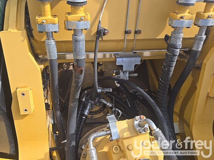 2017-caterpillar-336fl-image-88