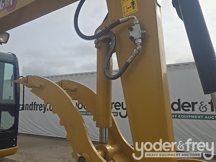 2018-caterpillar-305.5-image-41