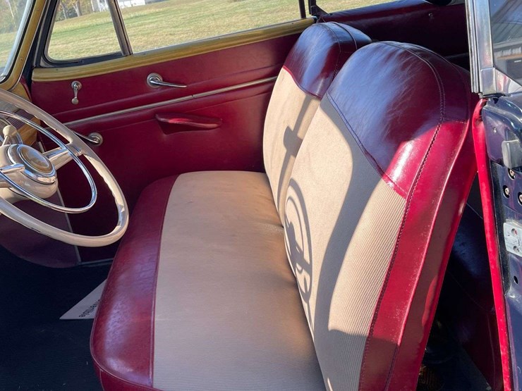 1948-ford-super-deluxe-convertible-image-52