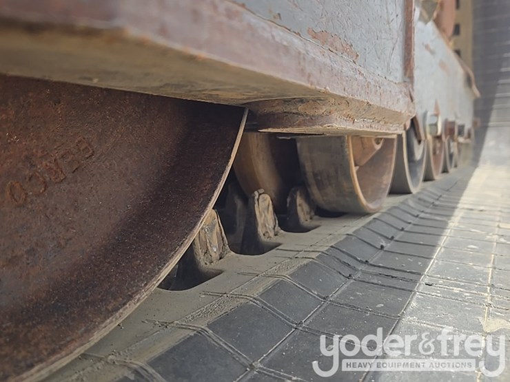 2021-bobcat-t740-image-13