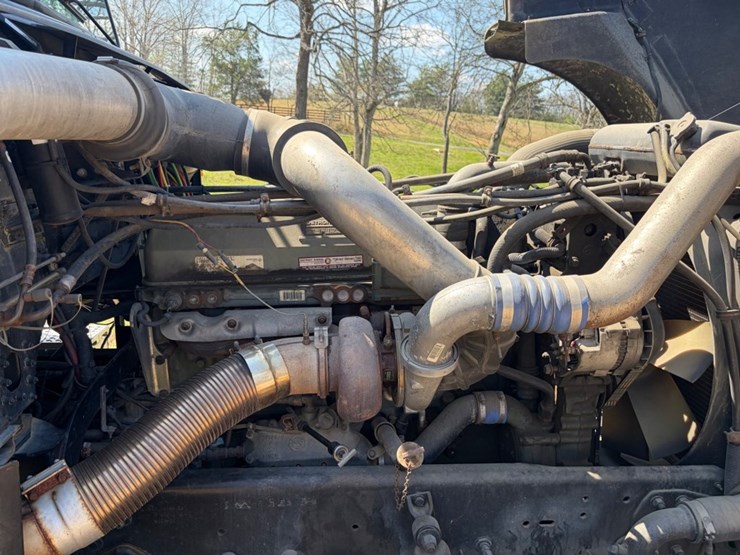 #31724-•-1997-freightliner-tandem-axle-flatbed-entertainmen-image-24