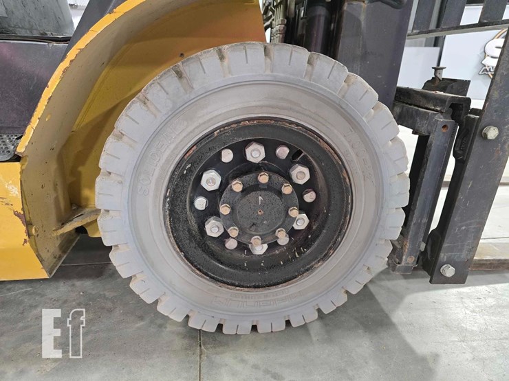 2019-caterpillar-gp25n-image-24