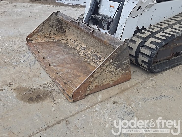 2021-bobcat-t740-image-22
