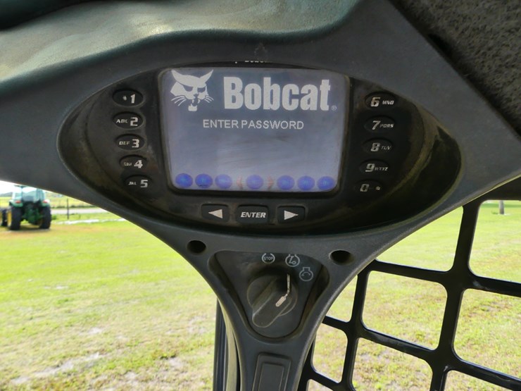 2015-bobcat-s570-image-15