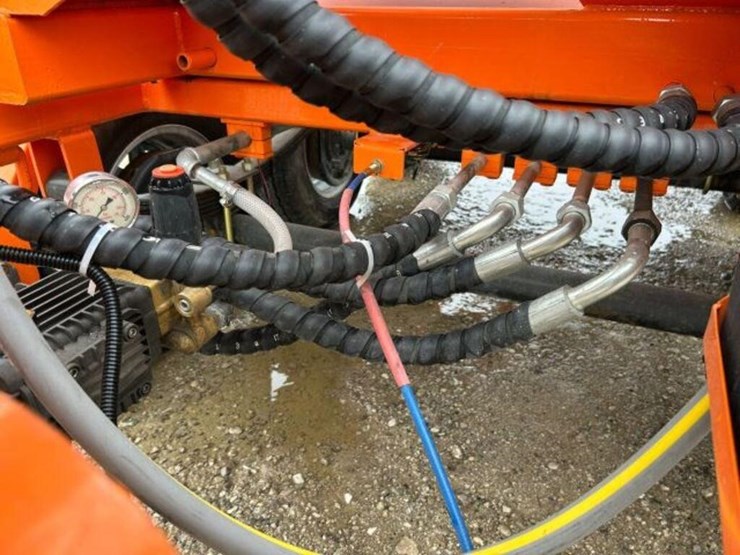 2025-tow-behind-2-cubic-meter-tri/a-concrete-mixer-image-22