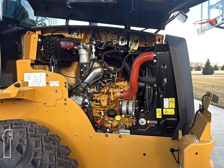 caterpillar-910-image-16