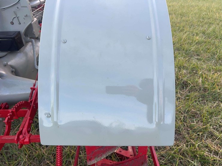 1927-fordson-tractor-image-36