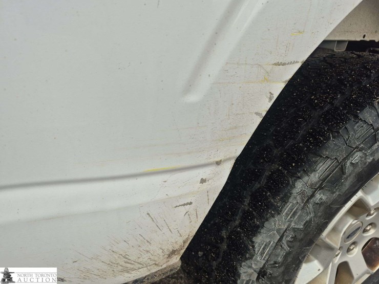 2021-ford-f150-image-25