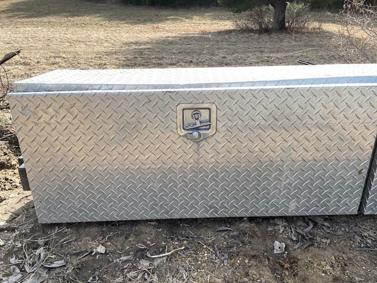 #3971-•-(2)-aluminum-truck-tool-box's-image-29
