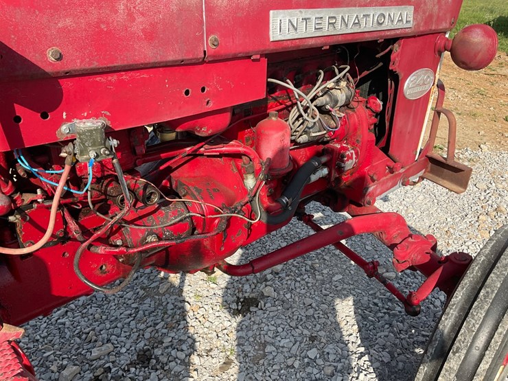 international-240-image-11