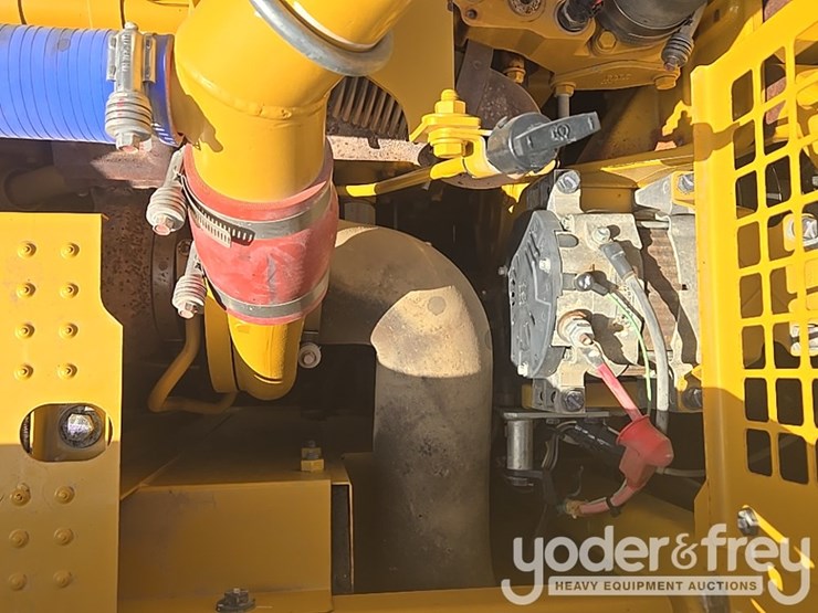 2017-caterpillar-336fl-image-68