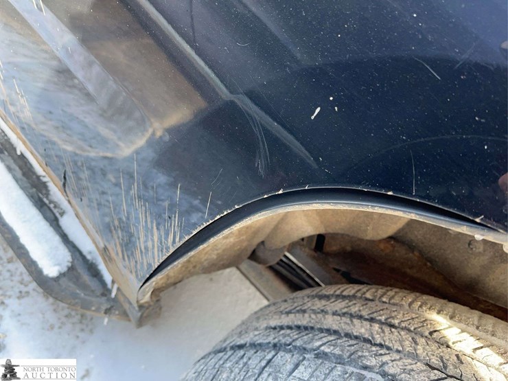 2017-chevrolet-tahoe-image-22