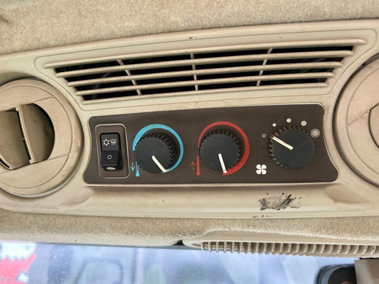 john-deere-5325-image-27