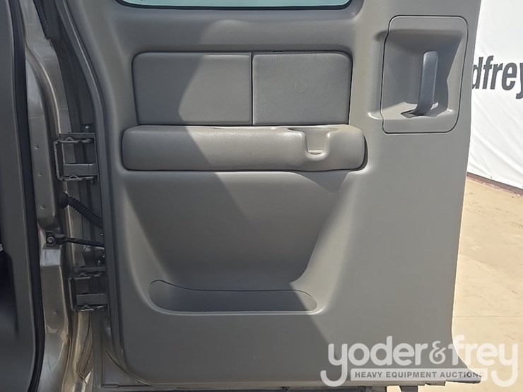 2002-chevrolet-silverado-2500hd-image-62