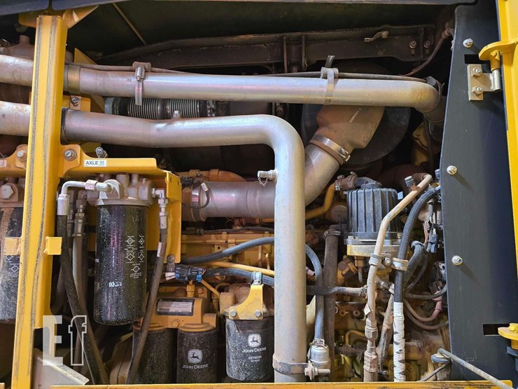 2012-deere-772g-image-26