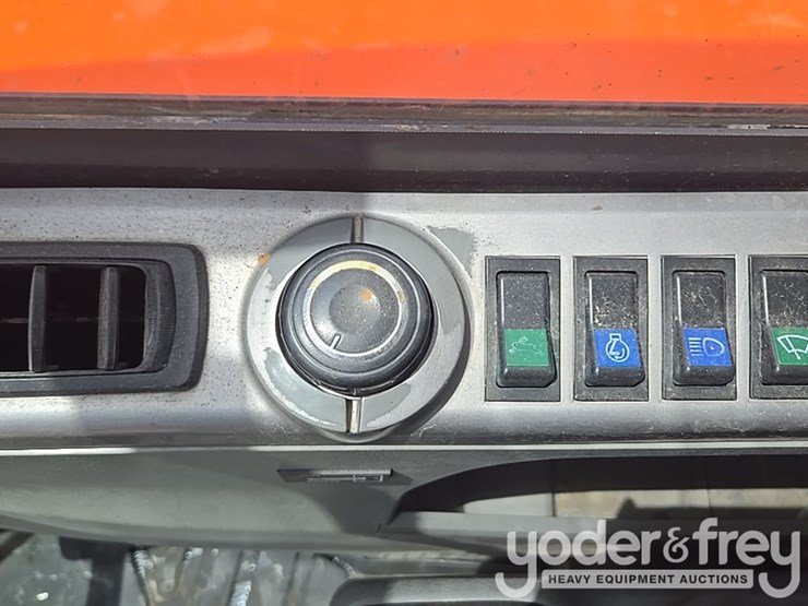 2020-doosan-dx60e-9cn-image-110