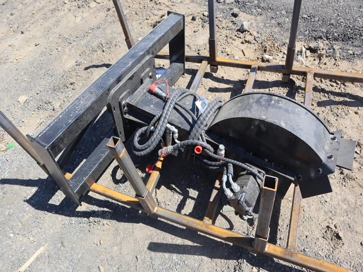 future-skid-steer-stump-grinder-image-1