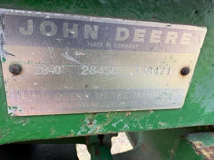 john-deere-2840-image-13