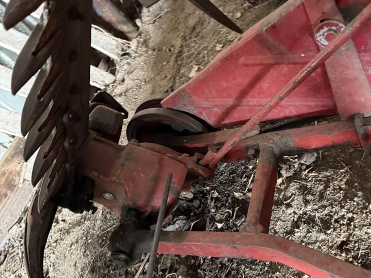 international-1300-image-8