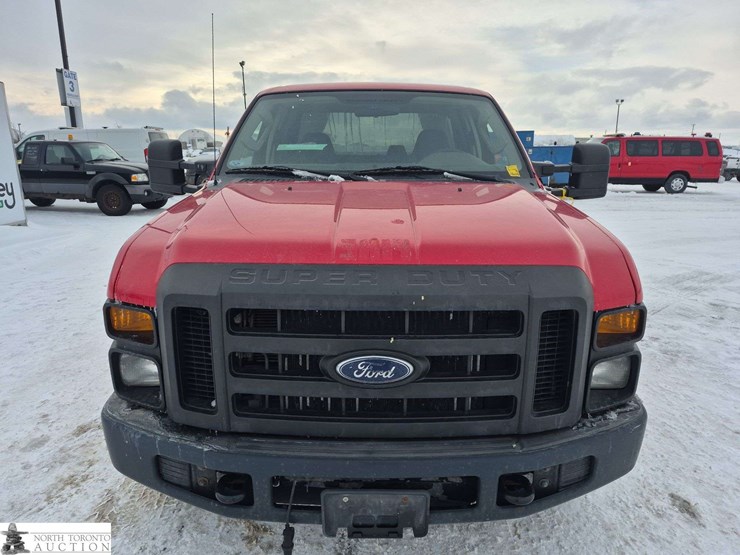 2010-ford-f250-image-8