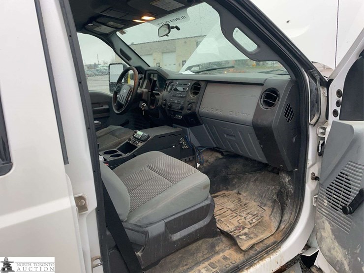 2016-ford-f350-image-19