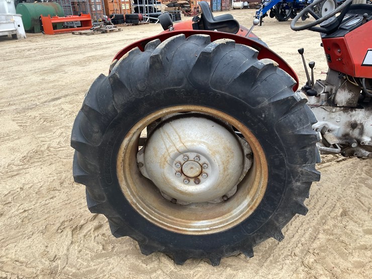 massey-ferguson-230-image-76