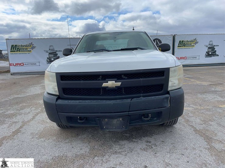 2008-chevrolet-silverado-1500-image-2