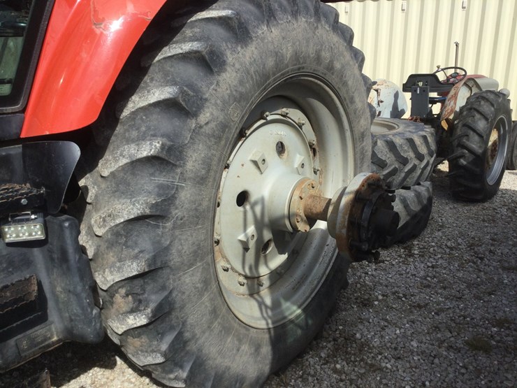 massey-ferguson-8270-image-17