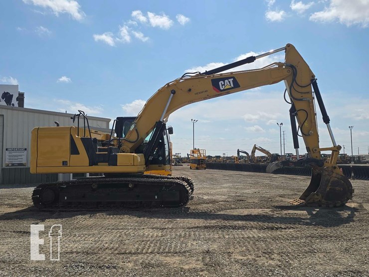 2019-caterpillar-320-image-6
