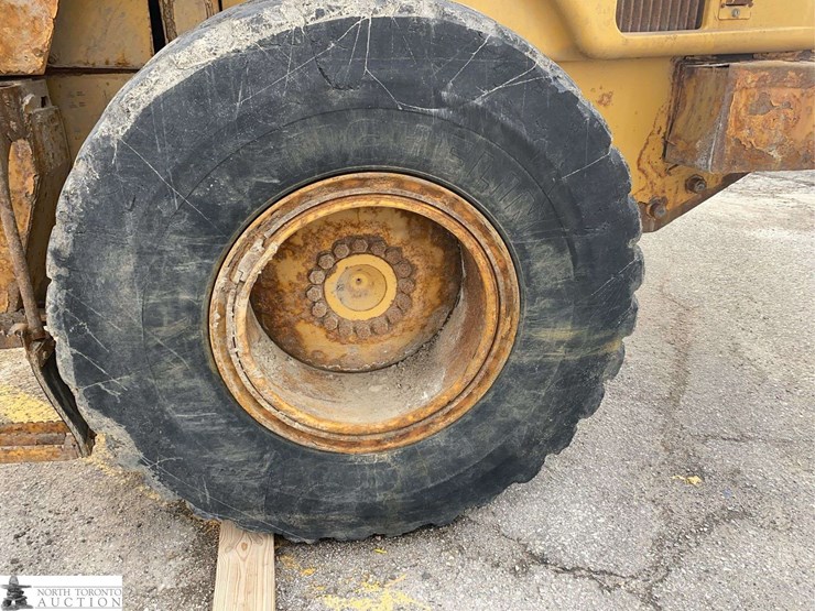 2010-caterpillar-924h-image-23