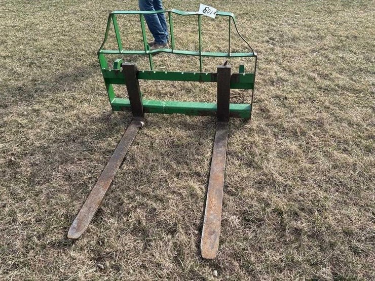 frontier-5500lb-loader-pallet-forks-image-1